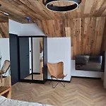 Zwierzyniecka Residence