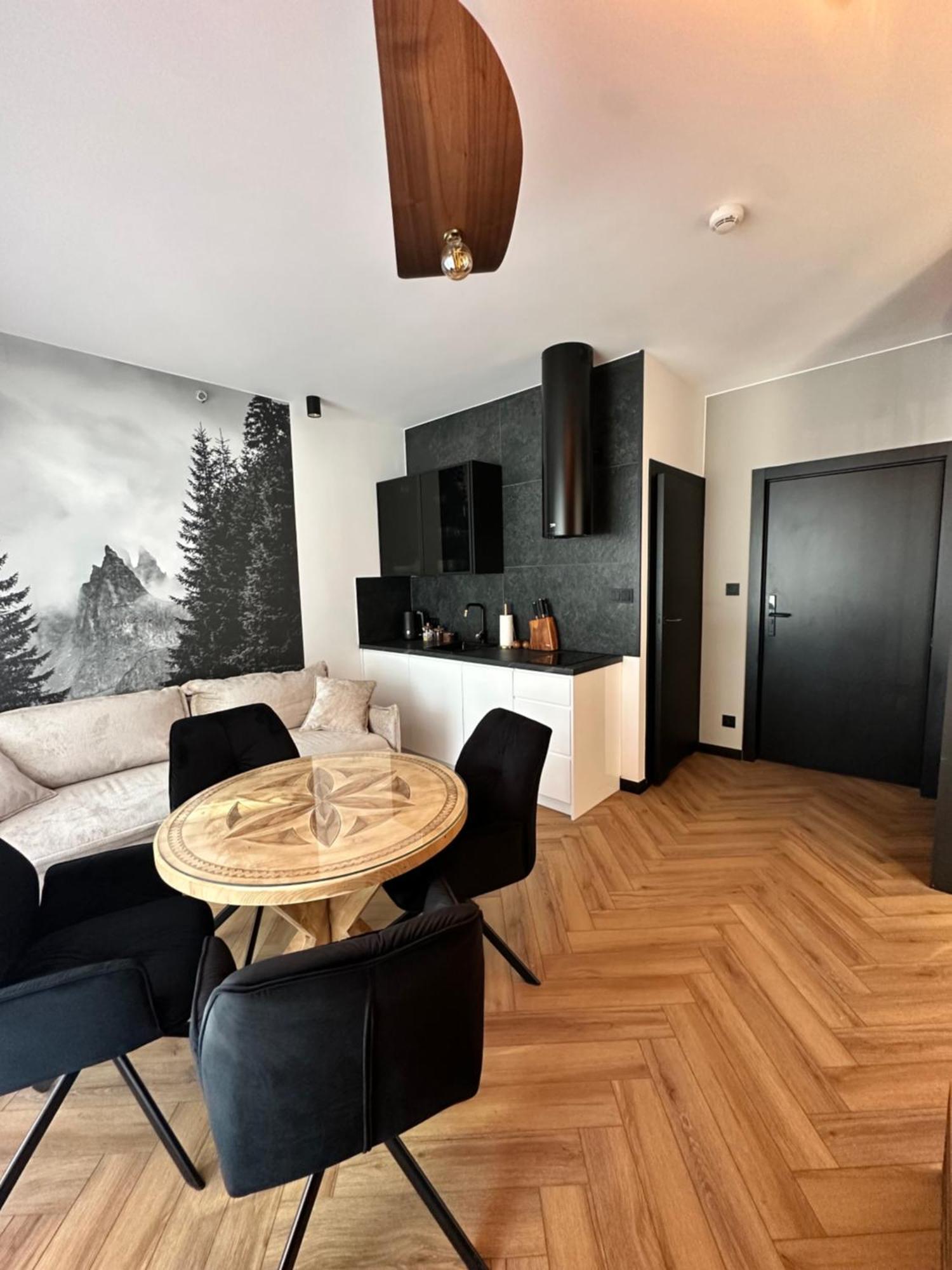 Zwierzyniecka Hotel apartamentowy *